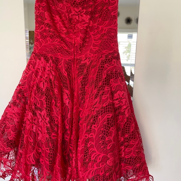 Super cute flirty dress for young lady! Prom or formal or Christmas party! - Picture 6 of 6